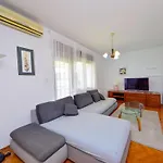 Daire Pantan By Interhome Trogir